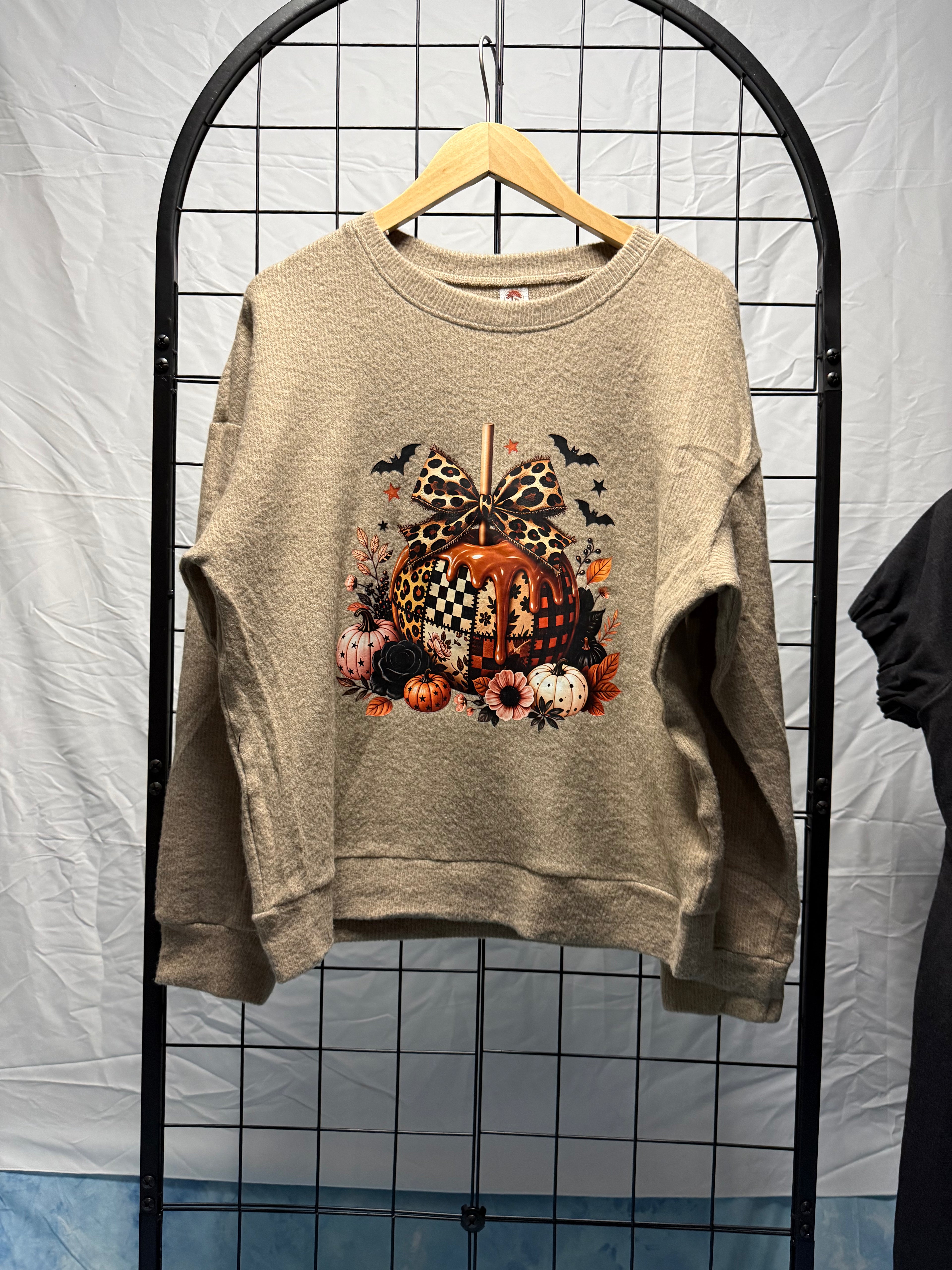 Pumpkin Sweaters: Fancy or Country? You Choose!